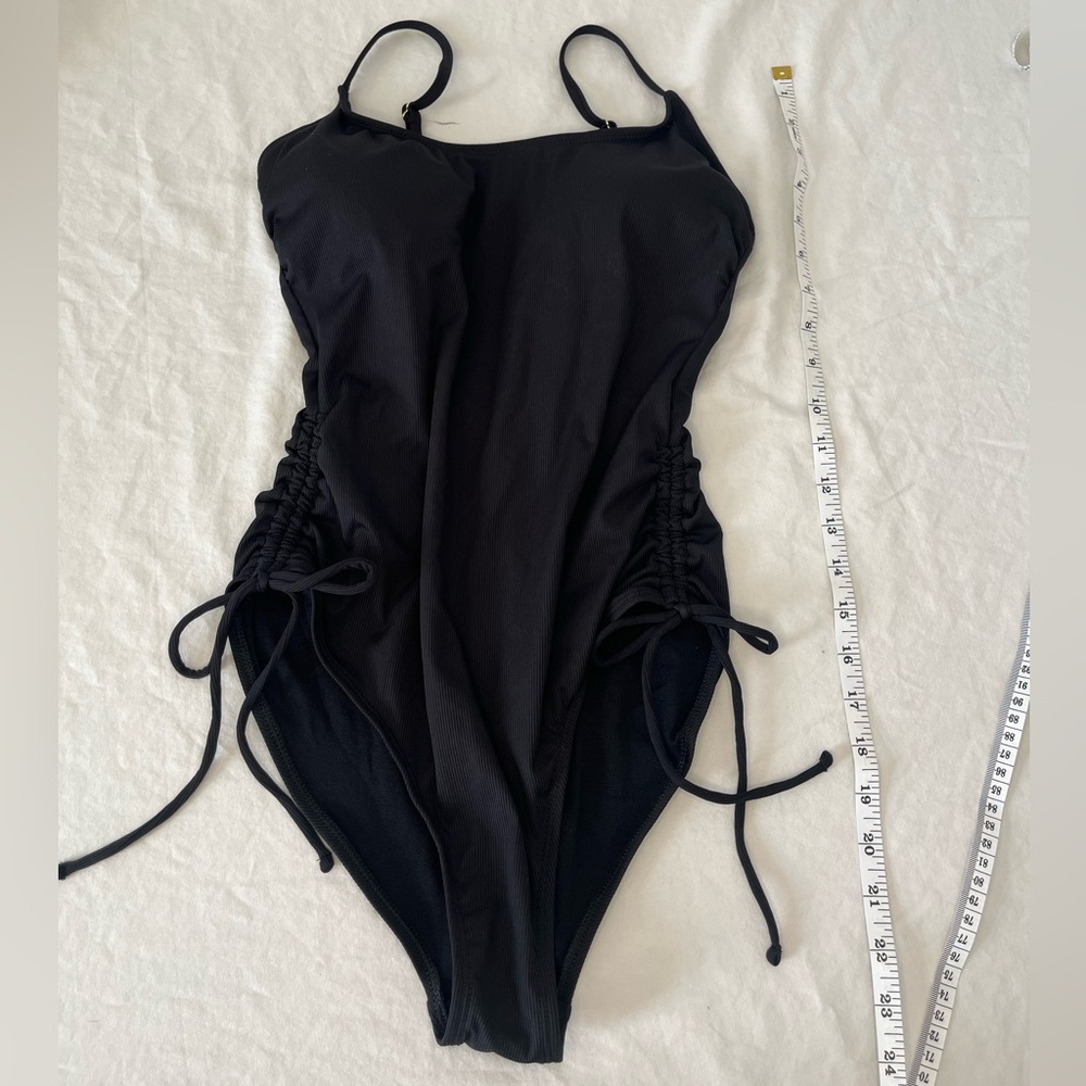 NEW Shade and Shore Black synch/tie hip one piece swimsuit size small